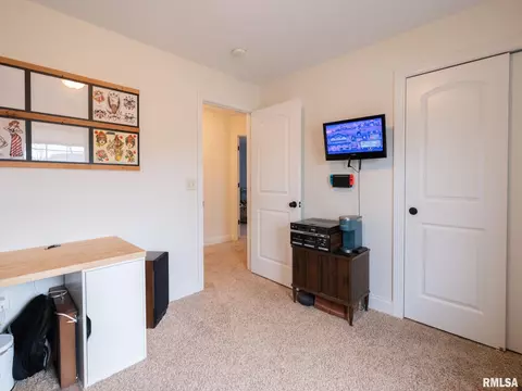 Bedroom - 1716 Rustic Oak Dr, Washington, IL 61571 photo 5 of 16