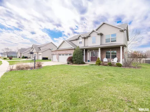 Exterior - 1716 Rustic Oak Dr, Washington, IL 61571 photo 5 of 12
