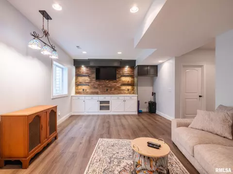Other - 1716 Rustic Oak Dr, Washington, IL 61571 photo 8 of 10