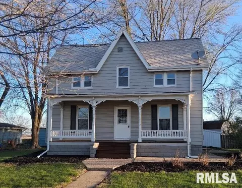 513 W Clay St, Brimfield, IL 61517