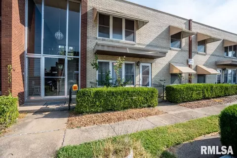 1402 Manning St, Murphysboro, IL 62966