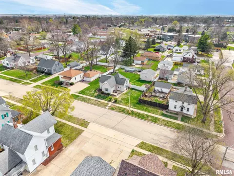 View/Area - 504 E Adams St, Morton, IL 61550 photo 2 of 11