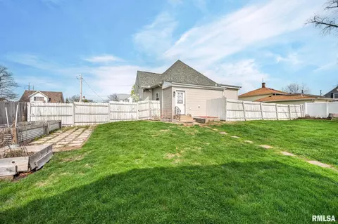 Exterior - 504 E Adams St, Morton, IL 61550 photo 7 of 7