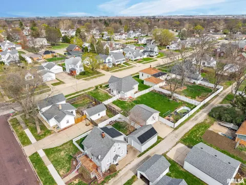 View/Area - 504 E Adams St, Morton, IL 61550 photo 3 of 11