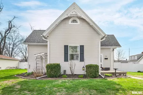 504 E Adams St, Morton, IL 61550