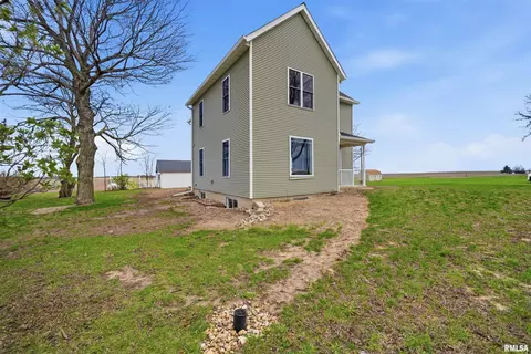 Exterior - 22014 N Route 40, Edelstein, IL 61526 photo 4 of 7