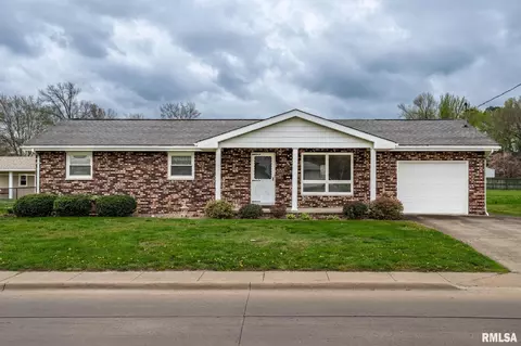 1009 W Boulevard St, Marion, IL 62959