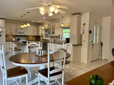 Other - 833 Madelyn Ave, Macomb, IL 61455 photo 2 of 7