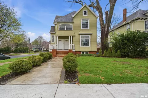 1637 W Moss Ave, Peoria, IL 61606