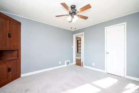 Bedroom - 206 S Walnut St, Eureka, IL 61530 photo 2 of 6