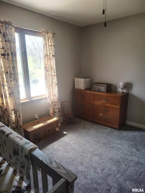 Bedroom - 1824 Riverview Dr, Macomb, IL 61455 photo 7 of 9