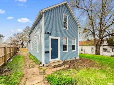 2320 W Garden St, Peoria, IL 61602