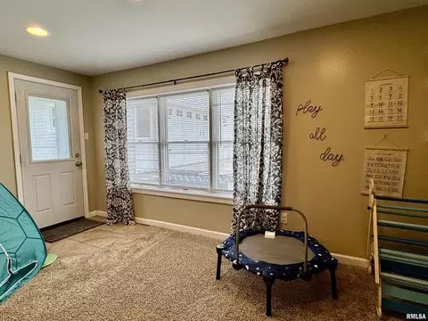 Other - 827 W Mcdonough St, Macomb, IL 61455 photo 5 of 9