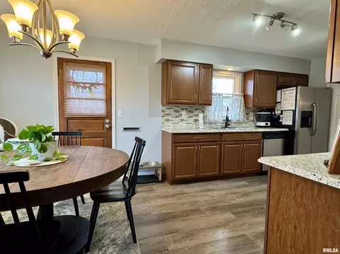 Kitchen - 827 W Mcdonough St, Macomb, IL 61455 photo 1 of 7