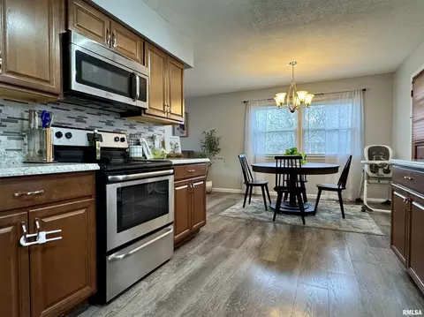 Kitchen - 827 W Mcdonough St, Macomb, IL 61455 photo 2 of 7