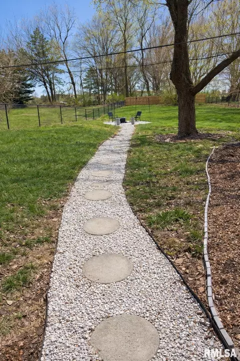 Other - 827 W Mcdonough St, Macomb, IL 61455 photo 9 of 9