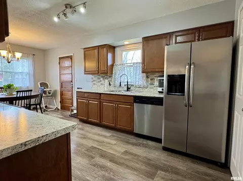 Kitchen - 827 W Mcdonough St, Macomb, IL 61455 photo 5 of 7