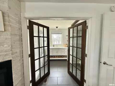 Other - 24700 E Lakeview Dr, Canton, IL 61520 photo 5 of 14