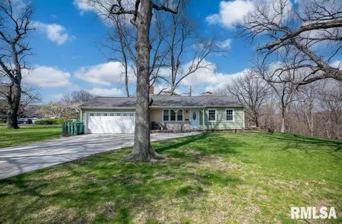 2611 W Belle Vista Ct, West Peoria, IL 61604