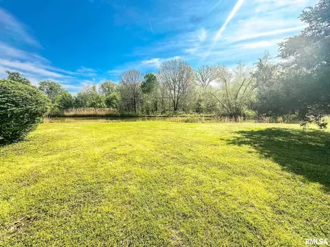 Exterior - 15789 Corinth Rd, Marion, IL 62959 photo 5 of 11