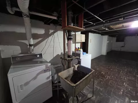 Other - 718 E Behrends Ave, Peoria, IL 61603 photo 5 of 6