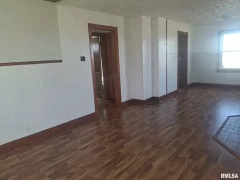 Living - 515 Walnut St, Varna, IL 61375 photo 3 of 3