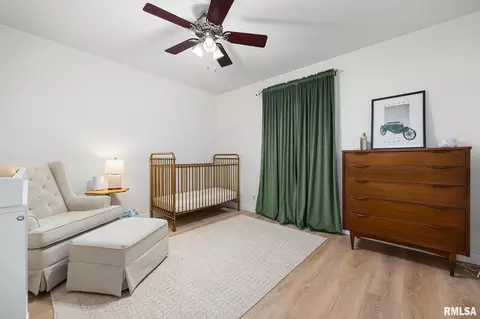 Bedroom - 9515 W Littlefield Dr, Mapleton, IL 61547 photo 5 of 10
