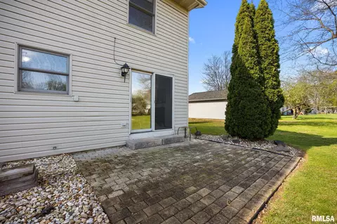 Exterior - 9515 W Littlefield Dr, Mapleton, IL 61547 photo 6 of 10