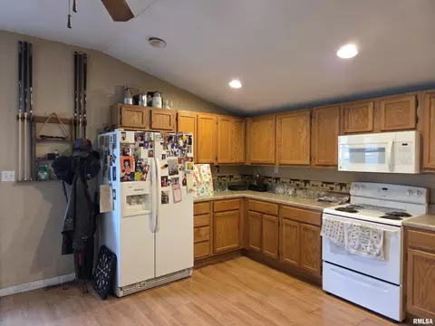Kitchen - 1336 E Wheeler St, Macomb, IL 61455 photo 2 of 4