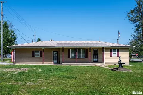 200 White Oak St, Stonefort, IL 62987