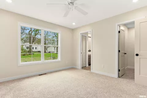 Bedroom - 350 E 4th St, El Paso, IL 61738 photo 3 of 9