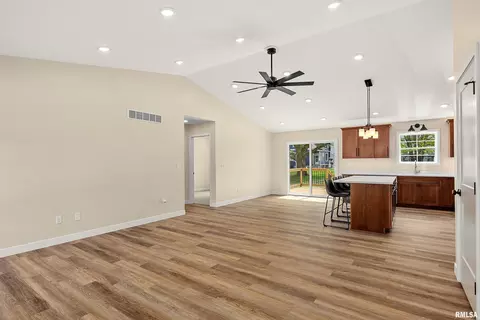 Living - 350 E 4th St, El Paso, IL 61738 photo 4 of 4