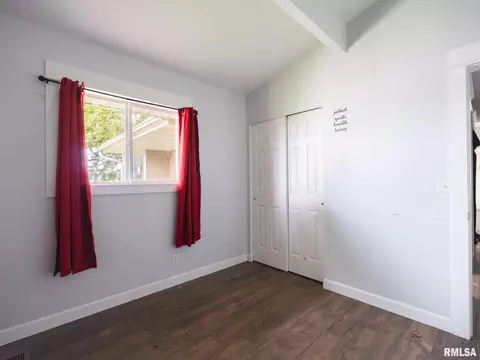 Bedroom - 1201 Eagle Ave, Washington, IL 61571 photo 8 of 10