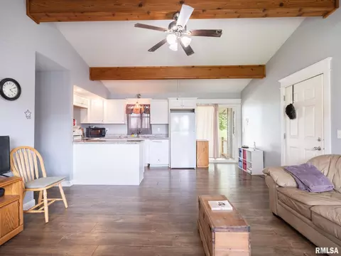 Living - 1201 Eagle Ave, Washington, IL 61571 photo 1 of 8