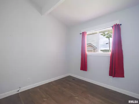 Bedroom - 1201 Eagle Ave, Washington, IL 61571 photo 7 of 10