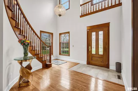 Entry Way - 12803 N Georgetowne Rd, Dunlap, IL 61525 photo 2 of 7