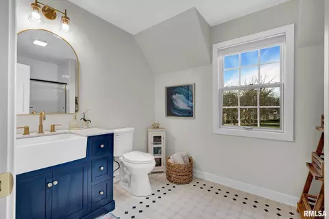 Bath - 12803 N Georgetowne Rd, Dunlap, IL 61525 photo 10 of 10