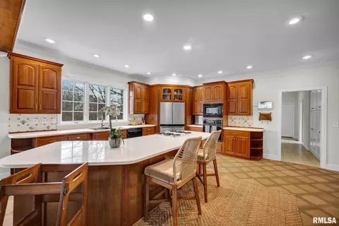 Kitchen - 12803 N Georgetowne Rd, Dunlap, IL 61525 photo 3 of 7