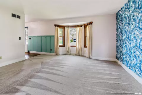 Living - 105 Colchester Dr, Normal, IL 61761 photo 2 of 5