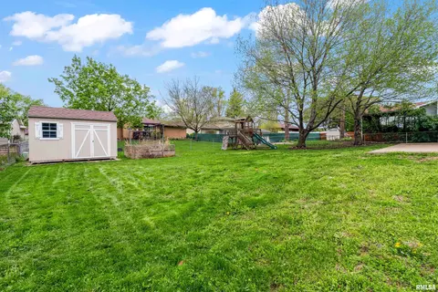 Exterior - 105 Colchester Dr, Normal, IL 61761 photo 7 of 9
