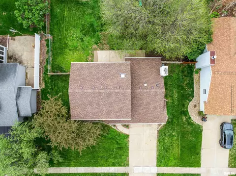 View/Area - 105 Colchester Dr, Normal, IL 61761 photo 2 of 4