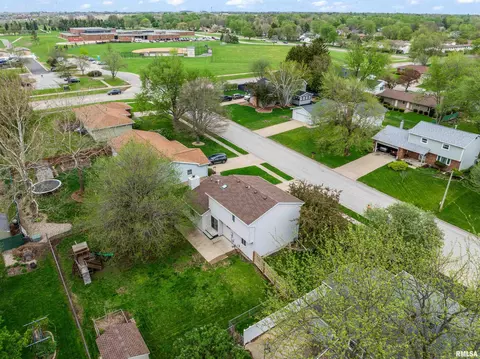 View/Area - 105 Colchester Dr, Normal, IL 61761 photo 3 of 4
