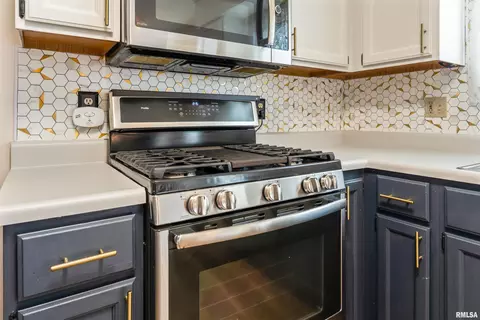 Kitchen - 105 Colchester Dr, Normal, IL 61761 photo 3 of 6