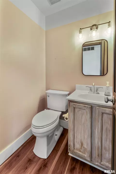 Bath - 105 Colchester Dr, Normal, IL 61761 photo 1 of 4