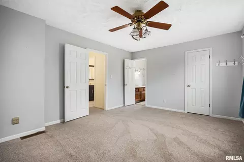 Bedroom - 9909 W Buckhaven Ct, Mapleton, IL 61547 photo 9 of 11