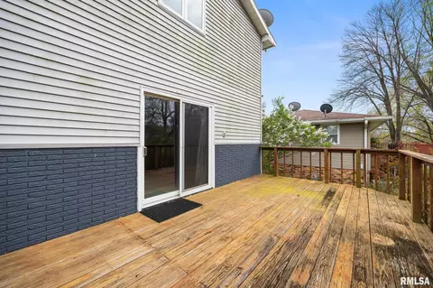 Exterior - 9909 W Buckhaven Ct, Mapleton, IL 61547 photo 7 of 9