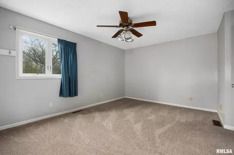 Bedroom - 9909 W Buckhaven Ct, Mapleton, IL 61547 photo 7 of 11