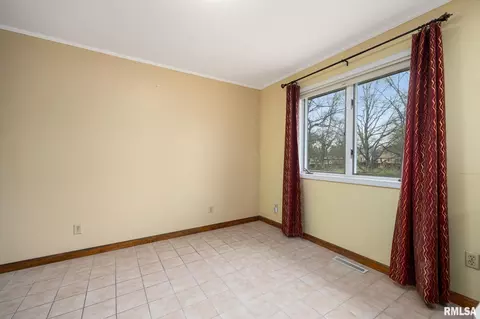 Bedroom - 9909 W Buckhaven Ct, Mapleton, IL 61547 photo 1 of 11