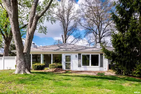 508 W Teton Dr, Peoria, IL 61614