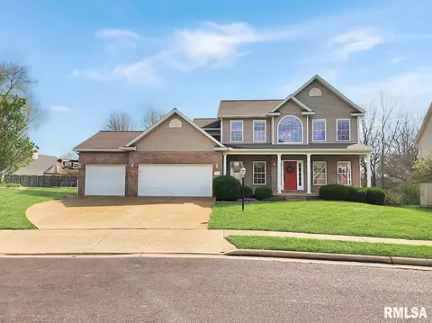 7014 N Bradford Pl, Peoria, IL 61614